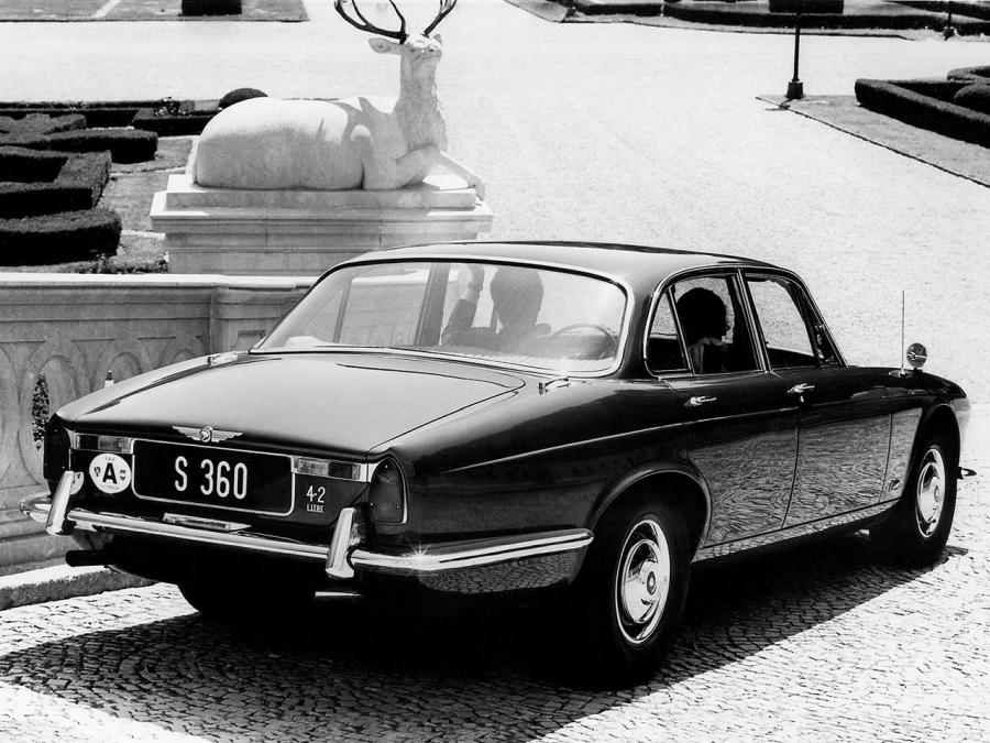  Jaguar XJ6 1968 года  (фото 6 из 11)